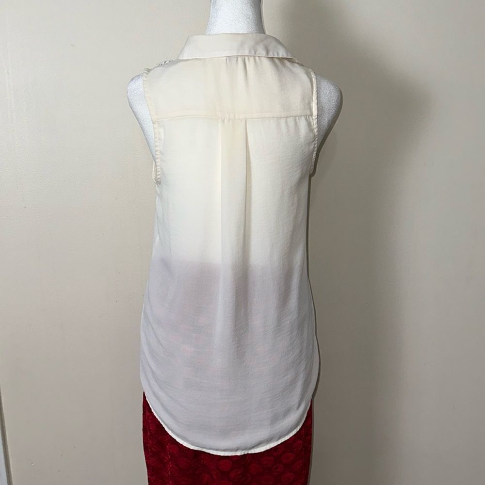 DIVIDED X H&M 2 Ivory White Lace Front Sheer Sleeveless Shell Top - Picture 2 of 6